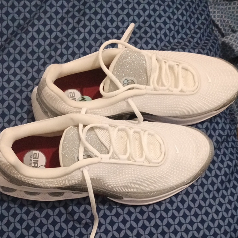 Nike White and Silver Women's Sneakers